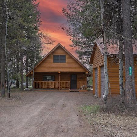 Remington Reload By Kabino Hot Tub Firepit Roku Big Yard Driveway Grill Wifi Trails Island Park Buitenkant foto
